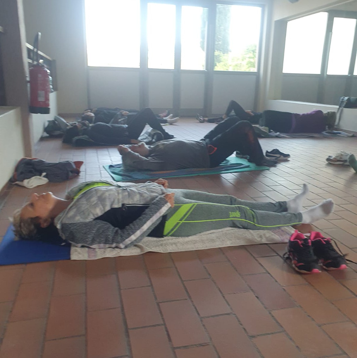 Nina Hernandez, Pratique de pleine conscience en groupe, respiration et recentrage